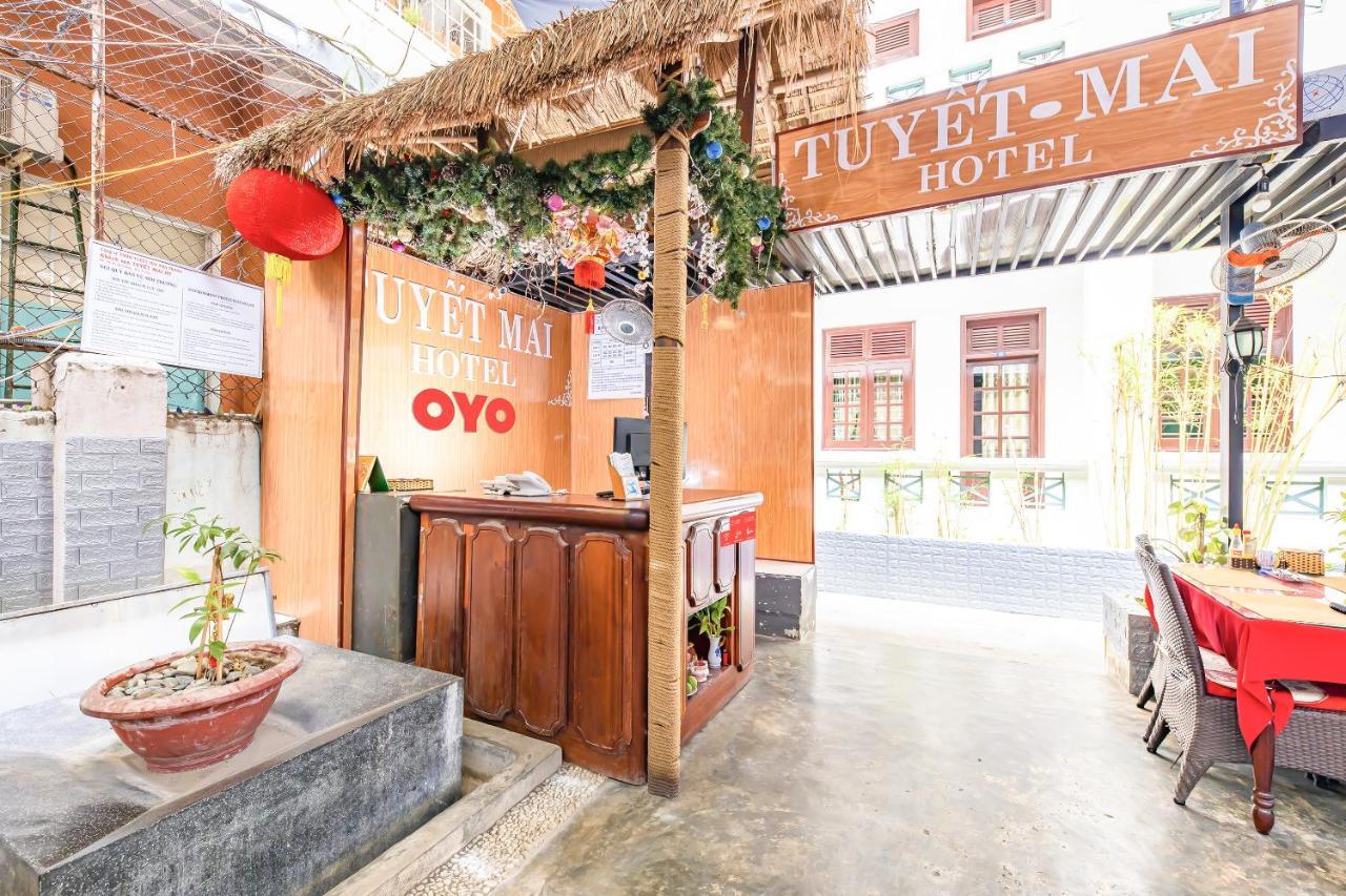 Oyo 381 Tuyet Mai Hotel Nha Trang Exteriör bild